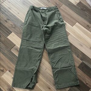 Old Navy Women's Wide Leg Pants in Olive Green